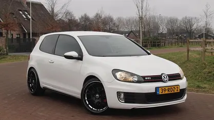 Occasion 2011 VW Golf VI GTI Hatchback | € 12.490 (Eerlijke prijs)