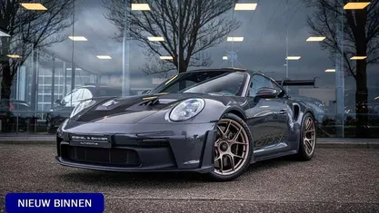 Grijs (metallic) Gebruikt 2024 Porsche 911 GT3 RS Coupé | € 419.000 (Eerlijke prijs)