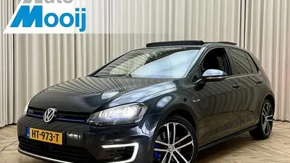 Zwart Gebruikt 2015 VW Golf VII GTE Hatchback | € 11.950 (Eerlijke prijs)