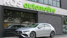 Zilver Gebruikt 2024 Mercedes A200 AMG line Hatchback | € 35.450 (Eerlijke prijs)