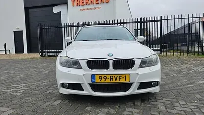 Wit Gebruikt 2011 BMW 320 M Sport Stationwagen | € 4.750 (Eerlijke prijs)