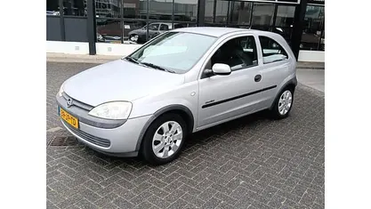 Gebruikt 2002 Opel Corsa Comfort Hatchback | € 1.199 (Eerlijke prijs)