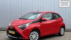 Gebruikt 2019 Toyota Aygo X-play Hatchback | € 9.900 (Eerlijke prijs)