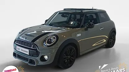 Moonwalk grey Gebruikt 2019 Mini Cooper S Hatchback | € 22.995 (Eerlijke prijs)