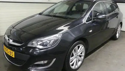 Gebruikt 2014 Opel Astra Sport Stationwagen | € 5.945 (Eerlijke prijs)