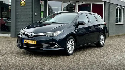 Occasion Toyota Auris Hybrid 2019 Blauw Stationwagen