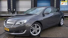 Grijs Gebruikt 2014 Opel Insignia Edition Hatchback | € 8.495 (Eerlijke prijs)