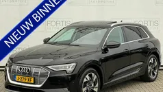 Zwart Gebruikt 2020 Audi e-tron Business SUV | € 29.900 (Eerlijke prijs)