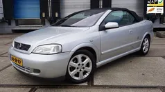 Grijs Gebruikt 2002 Opel Astra Cabriolet Cabriolet | € 4.495 (Eerlijke prijs)