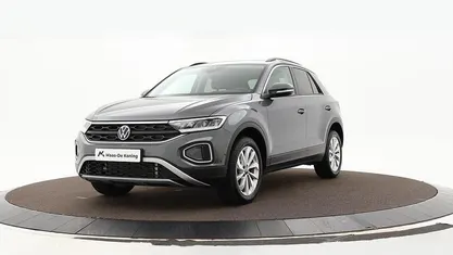 Gebruikt 2025 VW T-Roc Edition SUV | € 34.440 (Eerlijke prijs)