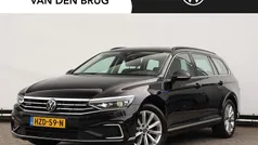 Zwart Gebruikt 2022 VW Passat Business Stationwagen | € 29.195 (Eerlijke prijs)