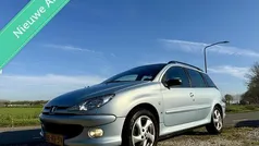 Grijs Gebruikt 2005 Peugeot 206 Griffe Stationwagen | € 1.250 (Eerlijke prijs)