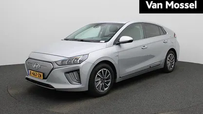 Grijs Occasion 2021 Hyundai Ioniq Premium Hatchback | € 16.900 (Eerlijke prijs)