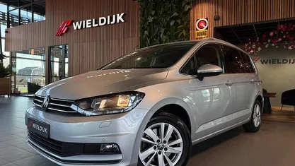 Occasion 2021 VW Touran Highline MPV | € 26.900 (Goede deal)