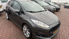 Grijs Gebruikt 2017 Ford Fiesta ST-Line Hatchback | € 10.900 (Goede deal)