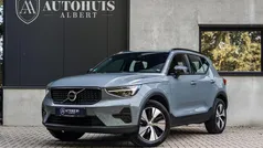 Grijs Gebruikt 2022 Volvo XC40 Plus SUV | € 36.450 (Eerlijke prijs)