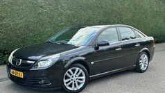 Zwart Gebruikt 2008 Opel Vectra GTS Excellence Hatchback | € 4.000 (Eerlijke prijs)