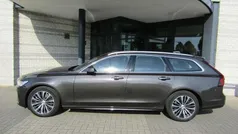 Grijs, metallic lak Gebruikt 2021 Volvo V90 Business Edition Stationwagen | € 41.950 (Super prijs)