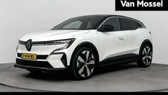 Wit Gebruikt 2023 Renault Mégane Techno Hatchback | € 31.940 (Eerlijke prijs)