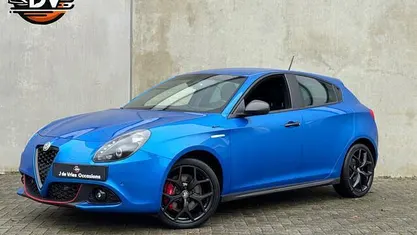 Blauw (metallic) Occasion 2020 Alfa Romeo Giulietta Sprint Hatchback | € 14.945 (Goede deal)