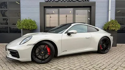 Grijs Gebruikt 2022 Porsche 911 Carrera GTS Sport Coupé | € 184.900 (Eerlijke prijs)