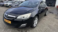 Zwart Gebruikt 2010 Opel Astra Edition Hatchback | € 4.975 (Eerlijke prijs)
