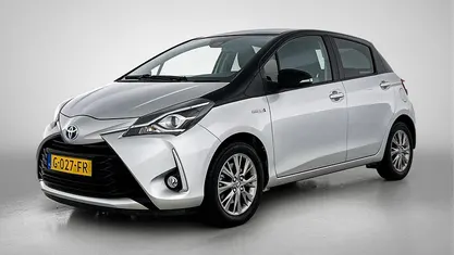 Occasion Toyota Yaris Hybrid 99 PK (72 kW) 2019 Grijs Hatchback