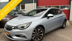 Blauw Gebruikt 2017 Opel Astra Innovation Hatchback | € 12.888 (Eerlijke prijs)