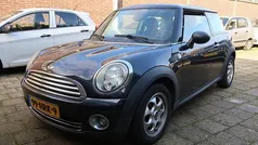 Zwart (metallic) Gebruikt 2009 Mini ONE Pepper Hatchback | € 4.500 (Eerlijke prijs)