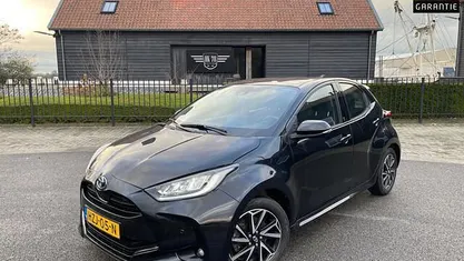 Gebruikt 2021 Toyota Yaris Team Hatchback | € 19.700 (Eerlijke prijs)