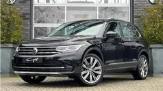 Zwart, metallic lak Gebruikt 2021 VW Tiguan Elegance SUV | € 28.995 (Goede deal)