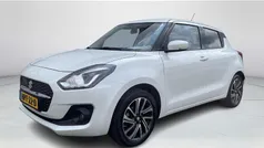Wit Gebruikt 2022 Suzuki Swift Style Hatchback | € 19.999 (Eerlijke prijs)