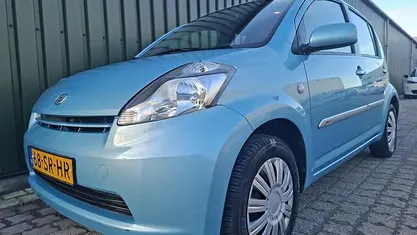 Occasion Daihatsu Sirion 87 PK (63 kW) 2006 Blauw Hatchback