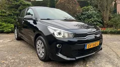 Zwart Gebruikt 2018 Kia Rio Hatchback | € 12.650 (Eerlijke prijs)