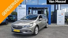 Bruin Gebruikt 2017 Opel Astra Innovation Stationwagen | € 13.945 (Eerlijke prijs)