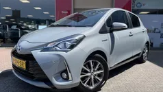 Grijs Gebruikt 2019 Toyota Yaris Hatchback | € 17.595 (Eerlijke prijs)