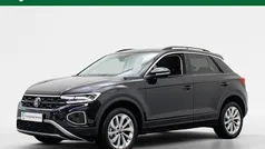 Gebruikt 2025 VW T-Roc Business SUV | € 36.445 (Eerlijke prijs)