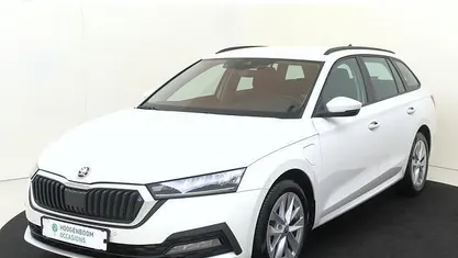 Occasion 2023 Skoda Octavia Business Line Stationwagen | € 25.950 (Eerlijke prijs)