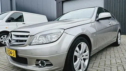 Grijs Gebruikt 2008 Mercedes C220 Avantgarde Sedan | € 4.999 (Goede deal)