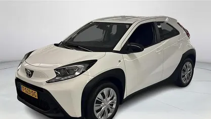 Occasion 2023 Toyota Aygo X Play SUV | € 16.950 (Goede deal)