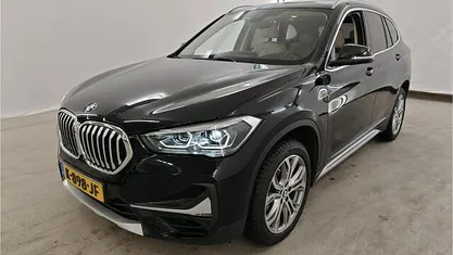 Zwart (metallic) Occasion 2021 BMW X1 Executive SUV | € 31.950 (Eerlijke prijs)