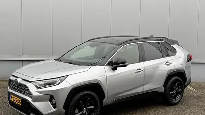 Grijs Occasion 2021 Toyota RAV4 Style SUV | € 27.950 (Goede deal)