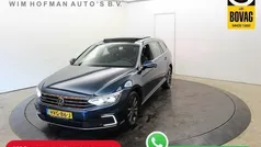 Blauw Gebruikt 2021 VW Passat GTE Stationwagen | € 25.740 (Eerlijke prijs)
