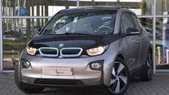 Grijs, metallic lak Gebruikt 2015 BMW i3 Basis Hatchback | € 8.950 (Eerlijke prijs)