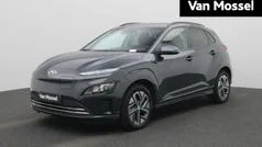 Zwart Gebruikt 2023 Hyundai Kona SUV | € 22.900 (Eerlijke prijs)