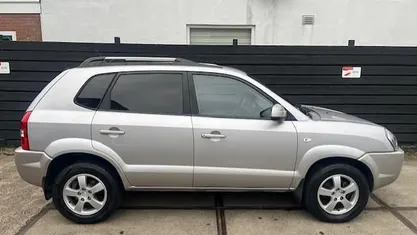 Zwart Gebruikt 2006 Hyundai Tucson Active SUV | € 3.750 (Eerlijke prijs)