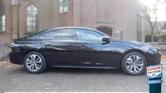 Zwart, metallic lak Gebruikt 2022 Peugeot 508 Allure Hatchback | € 21.990 (Eerlijke prijs)