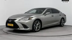 Gebruikt 2018 Lexus ES300H Sport Line Sedan | € 40.950 (Eerlijke prijs)