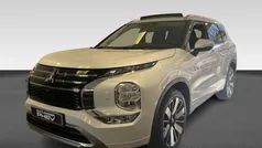 Wit Nieuw 2025 Mitsubishi Outlander Instyle SUV | € 60.330 (Eerlijke prijs)