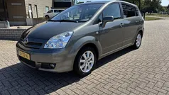 Grijs, metallic lak Gebruikt 2007 Toyota Verso MPV | € 4.445 (Eerlijke prijs)